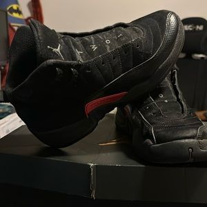 Women jordan 12